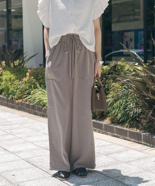 ITEMS URBANRESEARCH（アイテムズ アーバンリサーチ）の「テンセルイージーパンツ（その他パンツ・レディース・グレー系その他/チャコールグレー/ブラウン・FREE）」の22枚目の写真