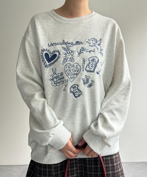 LAC-VERT（ラック・ヴェール）の「【選べる素材】落書き刺繍スウェット（スウェット・レディース・グレー系その他/グレー/ホワイト系その他/アイボリー/ピンク/ピンク系その他・MEDIUM/LARGE）」の14枚目の写真