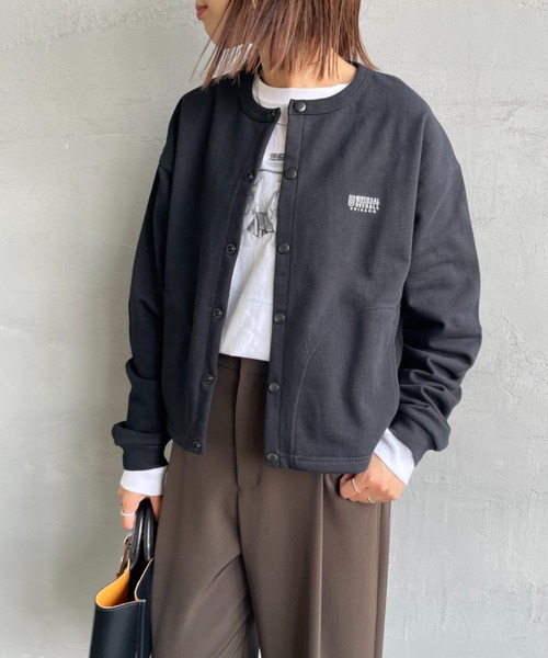 UNIVERSAL OVERALL（ユニバーサルオーバーオール）の「[UNIVERSAL OVERALL/ユニバーサルオーバーオール] 別注 ワンポイントロゴ刺繍 スウェットカーディガン（スウェット・レディース・ブラック/オートミール/ブラウン/グリーン・F）」の8枚目の写真