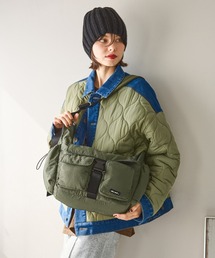 オリジナルバックルライトショルダーバッグ