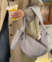 SANSeLF | 【SANSeLF】 キルティングショルダーバッグ 大容量 A4対応 調整ストラップ付き saa25a086(ショルダーバッグ)