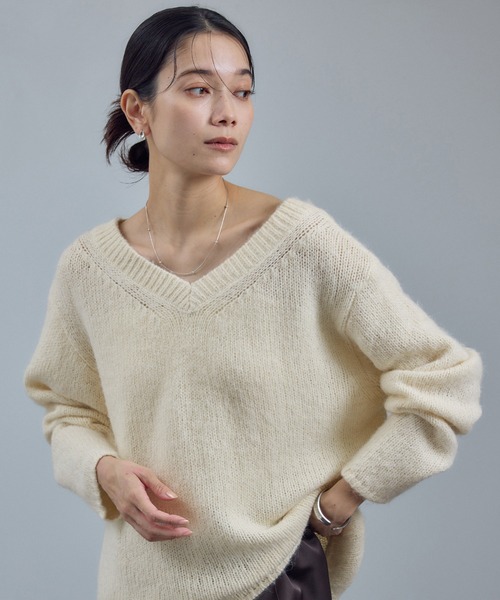 SALON adam et rope'(サロン アダム エ ロペ)の「コットンウールメランジVネックニットプルオーバー(ニット/セーター・レディース・オフホワイト/ブラウン系その他2・FREE)」の1枚目の写真