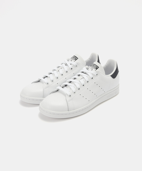 adidas(アディダス)の「【WEB+一部店舗限定】adidas/アディダス STAN SMITH(その他シューズ・レディース・ホワイト/ホワイト系その他/ブラック・23cm/23.5cm/24cm/24.5cm)」の2枚目の写真
