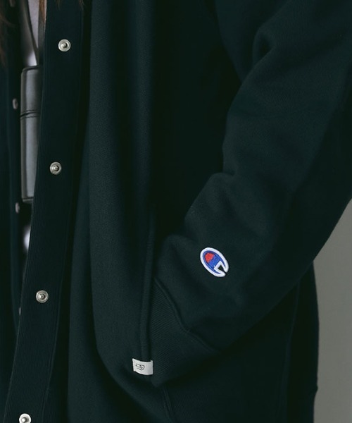 ETRE TOKYO（エトレトウキョウ）の「Champion REVERSE WEAVE V/N スウェットカーデ（カーディガン/ボレロ・レディース・ネイビー/オートミール/グレー・FREE）」の6枚目の写真