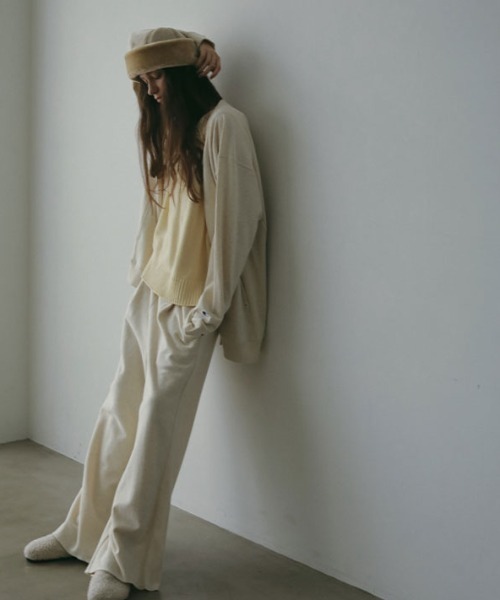 ETRE TOKYO（エトレトウキョウ）の「Champion REVERSE WEAVE V/N スウェットカーデ（カーディガン/ボレロ・レディース・ネイビー/オートミール/グレー・FREE）」の9枚目の写真