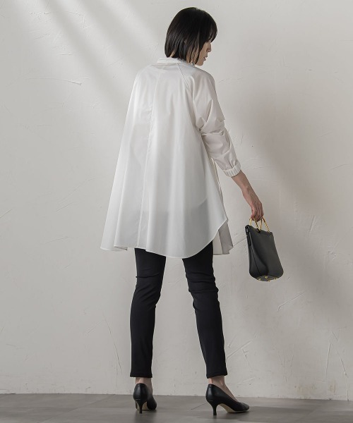 la.f…（ラエフ）の「【WEB限定】“体型カバーも叶う”3WAYチュニックブラウス≪洗濯機で洗える≫（シャツ/ブラウス・レディース・オフホワイト/キャメル/ダークネイビー・9号）」の8枚目の写真