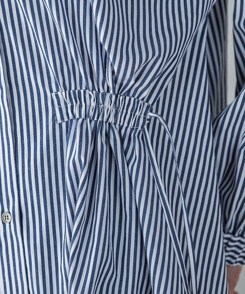 la.f…（ラエフ）の「【WEB限定】“体型カバーも叶う”3WAYチュニックブラウス≪洗濯機で洗える≫（シャツ/ブラウス・レディース・オフホワイト/キャメル/ダークネイビー・9号）」の20枚目の写真