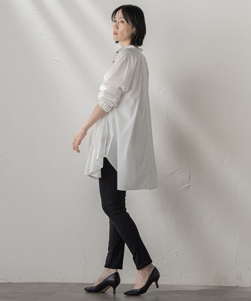 la.f…（ラエフ）の「【WEB限定】“体型カバーも叶う”3WAYチュニックブラウス≪洗濯機で洗える≫（シャツ/ブラウス・レディース・オフホワイト/キャメル/ダークネイビー・9号）」の9枚目の写真