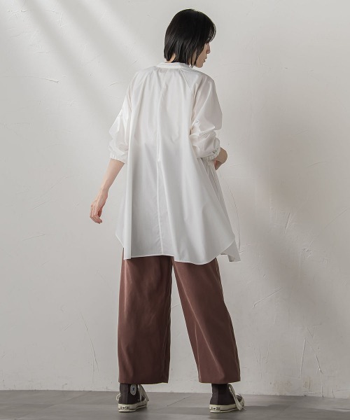 la.f…（ラエフ）の「【WEB限定】“体型カバーも叶う”3WAYチュニックブラウス≪洗濯機で洗える≫（シャツ/ブラウス・レディース・オフホワイト/キャメル/ダークネイビー・9号）」の12枚目の写真