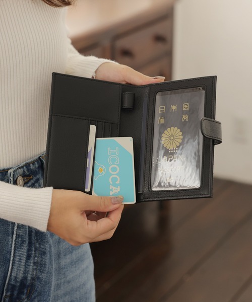 ALTROSE（アルトローズ）の「マルチケース パスポート カード 通帳 キルト 旅行 ルルナ（パスポートケース・レディース・アイボリー/ブラック/グレイッシュベージュ・FREE）」の21枚目の写真