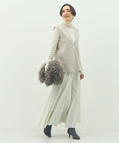 NOLLEY’S（ノーリーズ）の「ウォッシャブルストレッチジャージベスト（ベスト・レディース・ベージュ/ブラック・FREE）」の21枚目の写真