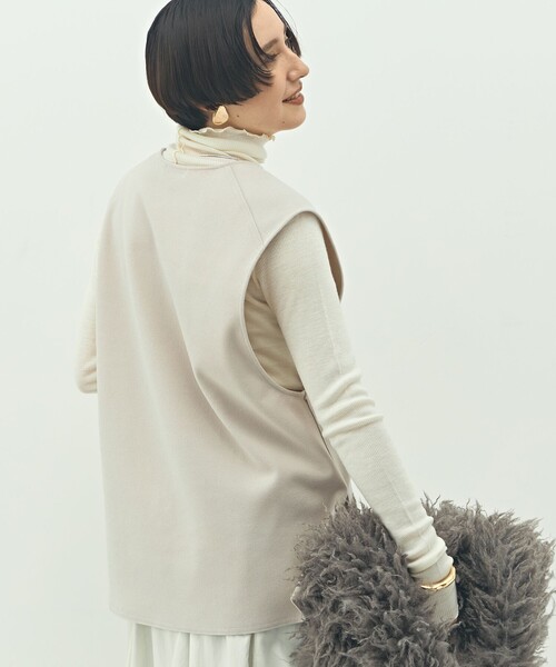 NOLLEY’S（ノーリーズ）の「ウォッシャブルストレッチジャージベスト（ベスト・レディース・ベージュ/ブラック・FREE）」の9枚目の写真