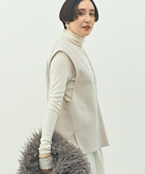 NOLLEY’S（ノーリーズ）の「ウォッシャブルストレッチジャージベスト（ベスト・レディース・ベージュ/ブラック・FREE）」の4枚目の写真