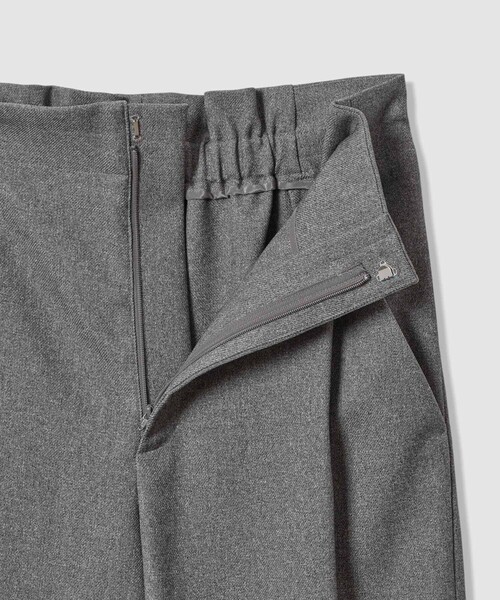 allureville(アルアバイル)の「ウールライクフランネルヨークレスパンツ(その他パンツ・レディース・ブラウン/グレー系その他/オフホワイト・1/2)」の6枚目の写真