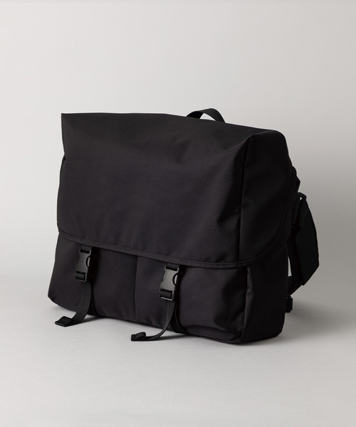 kuros'オリジナル】軽量コーデュラナイロンメッセンジャーバッグ 日本