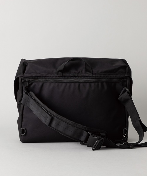 kuros'オリジナル】軽量コーデュラナイロンメッセンジャーバッグ 日本