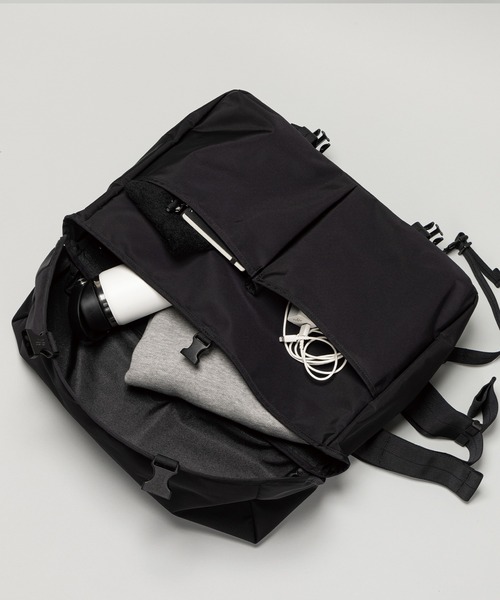 kuros'オリジナル】軽量コーデュラナイロンメッセンジャーバッグ 日本