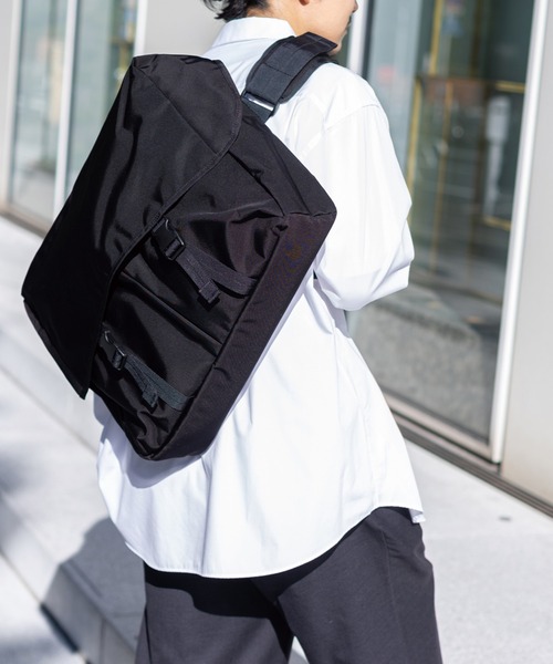 kuros'オリジナル】軽量コーデュラナイロンメッセンジャーバッグ 日本