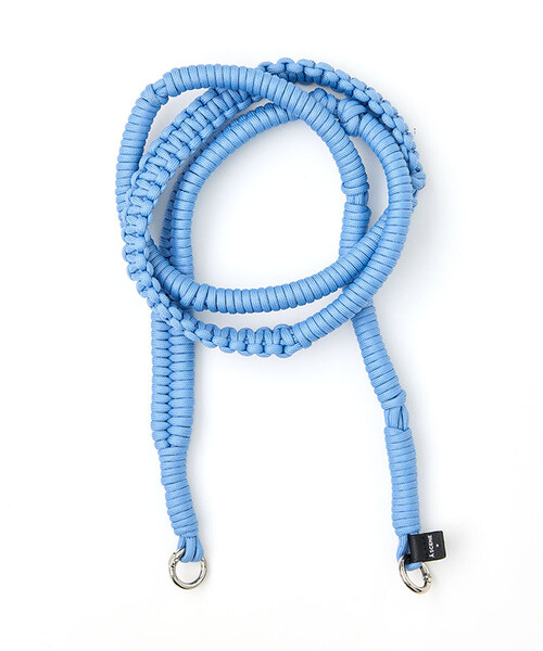 A SCENE(エーシーン)の「A SCENE/エーシーン Design paracord shoulder Plain デザインパラコードショルダー(スマホグッズ・メンズ・ブラック/ブルー/パープル・ONE SIZE)」の2枚目の写真