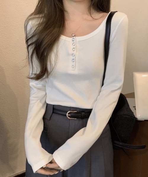 FUNdaysion(ファンデイション)の「ヘンリーネック長袖Tシャツ(Tシャツ/カットソー・レディース・ホワイト/グレー/ブラック・M)」の14枚目の写真