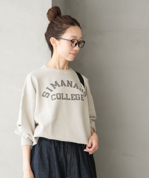 SOLAMONAT(ソラモナ)の「ピグメントプリントスウェット SIMMANARD(Tシャツ/カットソー・レディース・グレイッシュベージュ/チャコールグレー/グレー・FREE)」の3枚目の写真