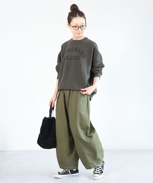 SOLAMONAT(ソラモナ)の「ピグメントプリントスウェット SIMMANARD(Tシャツ/カットソー・レディース・グレイッシュベージュ/チャコールグレー/グレー・FREE)」の5枚目の写真