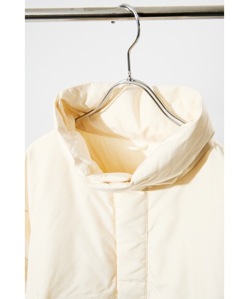 KWD（ケーダブルディー）の「【 KWD / ケーダブルディー 】DOWN PULLOVER / ダウンプルオーバー　KWD-12GD　KFH（ダウンジャケット/コート・レディース・アイボリー/ブラック・FREE）」の5枚目の写真