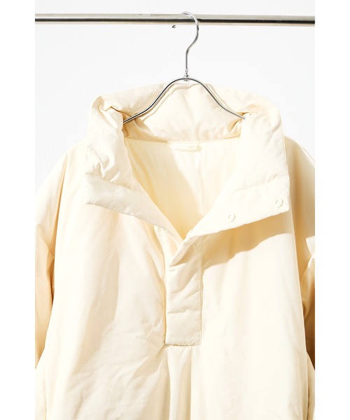 KWD（ケーダブルディー）の「【 KWD / ケーダブルディー 】DOWN PULLOVER / ダウンプルオーバー　KWD-12GD　KFH（ダウンジャケット/コート・レディース・アイボリー/ブラック・FREE）」の6枚目の写真