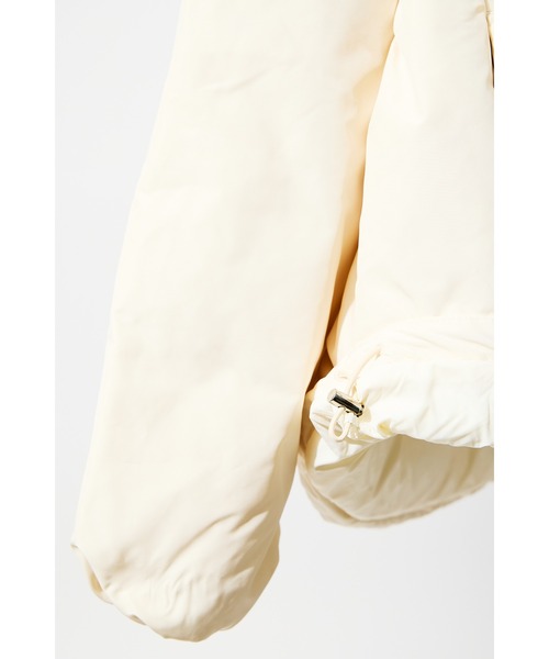 KWD（ケーダブルディー）の「【 KWD / ケーダブルディー 】DOWN PULLOVER / ダウンプルオーバー　KWD-12GD　KFH（ダウンジャケット/コート・レディース・アイボリー/ブラック・FREE）」の9枚目の写真