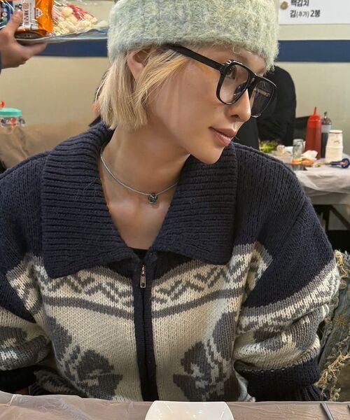 ROCKCAKE(ロックケーキ)の「Flower Cowichan Cardigan - Navy(カーディガン/ボレロ・レディース・その他・SMALL)」の14枚目の写真