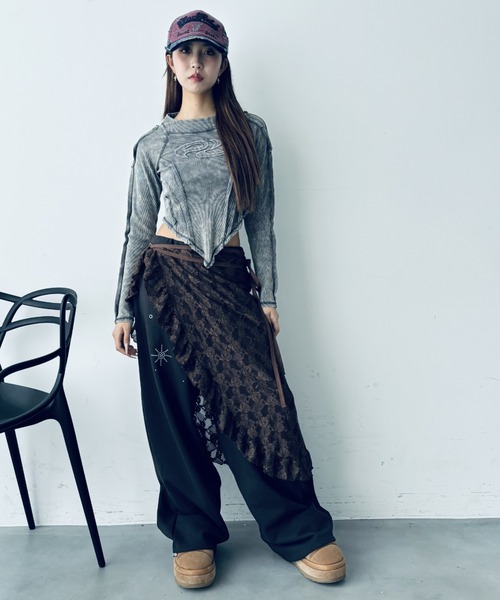 Y2K SYNAPSE FACTORY（ワイツーケー シナプスファクトリー）の「【スタッズ】ジョガーパンツ（スウェットパンツ・レディース・グレー/ダークグレー・FREE）」の17枚目の写真