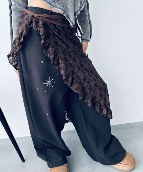 Y2K SYNAPSE FACTORY（ワイツーケー シナプスファクトリー）の「【スタッズ】ジョガーパンツ（スウェットパンツ・レディース・グレー/ダークグレー・FREE）」の7枚目の写真