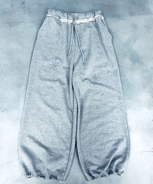 Y2K SYNAPSE FACTORY（ワイツーケー シナプスファクトリー）の「【スタッズ】ジョガーパンツ（スウェットパンツ・レディース・グレー/ダークグレー・FREE）」の18枚目の写真