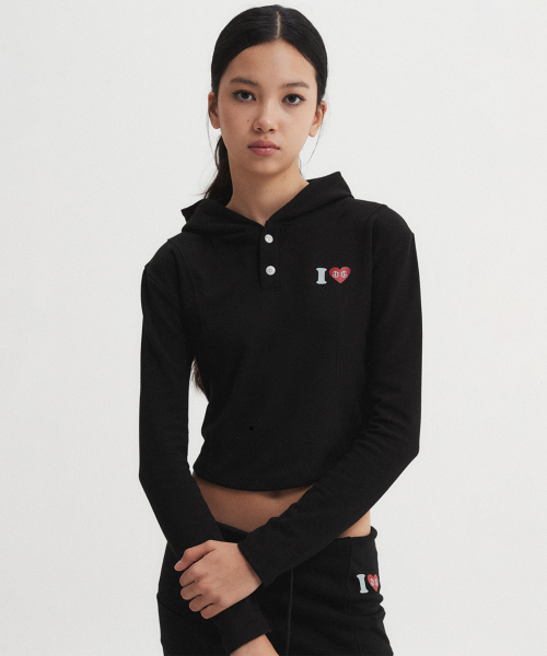 Isla Black Crop — черный укороченный кардиган/свитер 'Irelab'