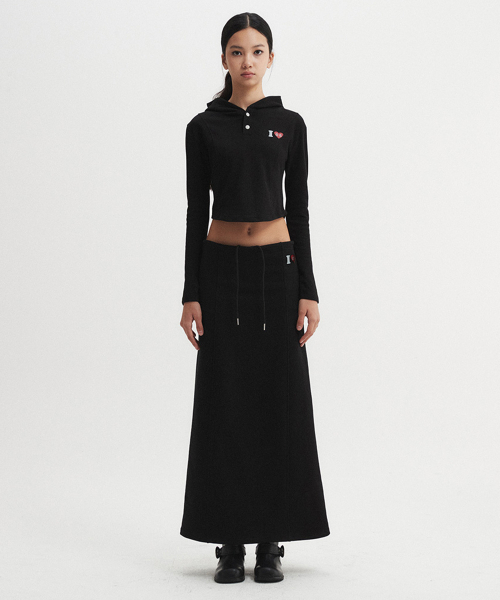 DNSR WOMEN（ディーエヌエスアールウーマン）の「アイラブクロップフーディブラック（パーカー・レディース・その他・SMALL/MEDIUM）」の2枚目の写真