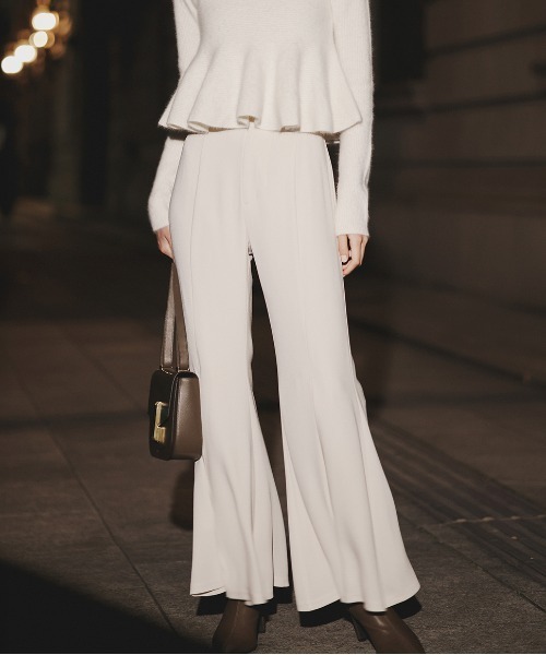 anuans(アニュアンス)の「トリアセバックサテンフレアパンツ(その他パンツ・レディース・ピンク系その他/ブラック/ホワイト系その他・M/S)」の6枚目の写真