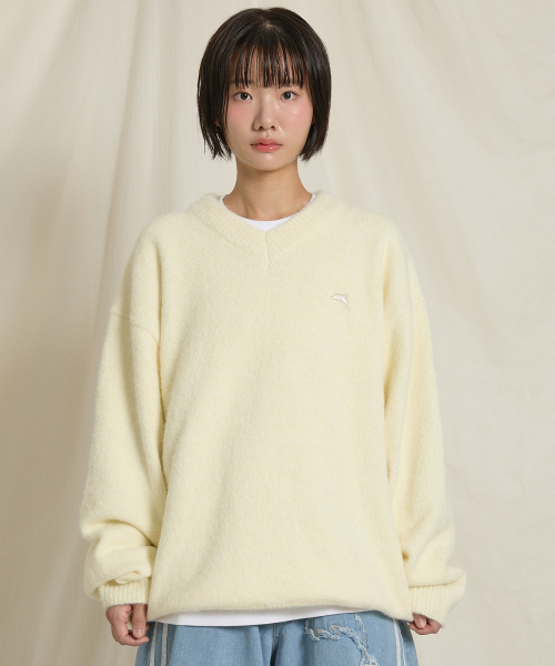 WaiKei(ワイケイ)の「ドルフィンヘアリーVネックニットアイボリー(ニット/セーター・レディース・その他・1/2)」の11枚目の写真