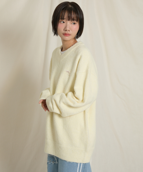 WaiKei(ワイケイ)の「ドルフィンヘアリーVネックニットアイボリー(ニット/セーター・レディース・その他・1/2)」の13枚目の写真