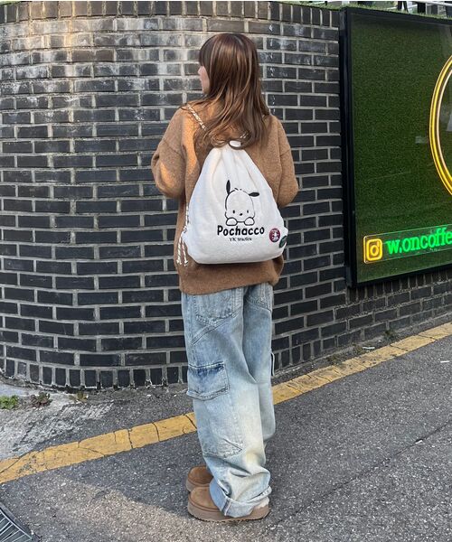 WaiKei(ワイケイ)の「ドルフィンヘアリーVネックニットアイボリー(ニット/セーター・レディース・その他・1/2)」の5枚目の写真