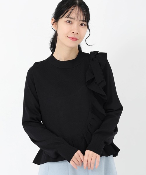 STRAWBERRY-FIELDS（ストロベリーフィールズ）の「ノアストレッチⅡ_アシンメトリーフリルニット（ニット/セーター・レディース・ブラック/ライトピンク・2）」の2枚目の写真