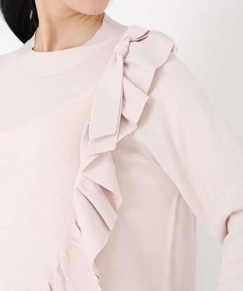 STRAWBERRY-FIELDS（ストロベリーフィールズ）の「ノアストレッチⅡ_アシンメトリーフリルニット（ニット/セーター・レディース・ブラック/ライトピンク・2）」の9枚目の写真