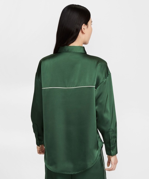 NIKE（ナイキ）の「NIKE AS W NSW OFFLN WVN STN LS TOP / ナイキ ウィメンズ NSW OFFLN ウーヴン STN L/S トップ 【SP】（シャツ/ブラウス・レディース・グリーン/ブラック・S/M/L）」の10枚目の写真
