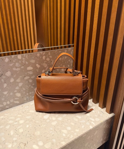 EFOLE(エフォル)の「【ZOZO限定】Narrow belted shoulder bag/ナローベルトショルダーバッグ(ショルダーバッグ・レディース・キャメル/ブラック・FREE)」の15枚目の写真