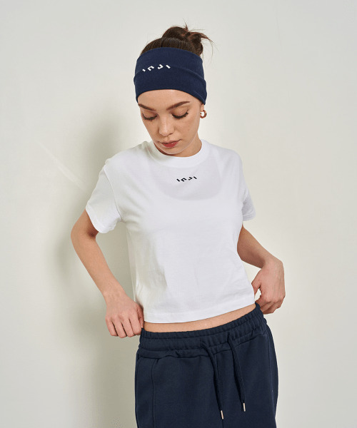 INJIACTIVE(インジアクティブ)の「パクシロゴクロップTシャツホワイト(Tシャツ/カットソー・レディース・その他・ONE SIZE)」の1枚目の写真
