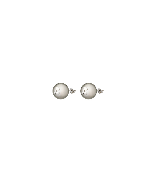 Rest&Recreation（レストアンドレクリエーション）の「LOGO BALL EARRING - SILVER（ピアス（両耳用）・レディース・その他・ONE SIZE）」の2枚目の写真