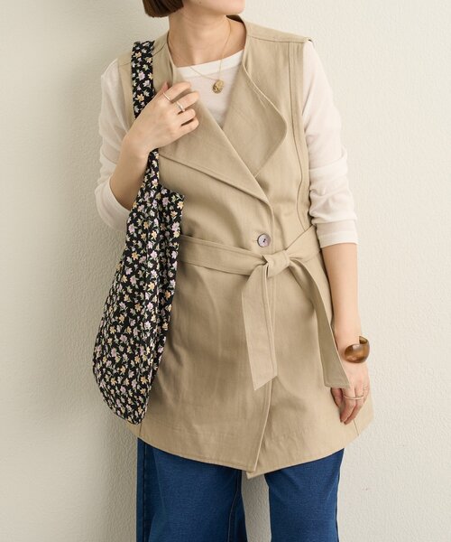 Omekashi（オメカシ）の「ダブルノーカラージレ（ベスト・レディース・ベージュ/アイボリー・FREE）」の2枚目の写真