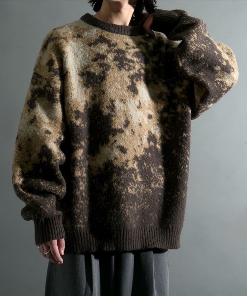 NOIZY（ノイジー）の「Abstract Shaggy Knit / 総柄 プルオーバー クルーネック シャギーニット（ニット/セーター・メンズ・ブラック/ブラウン/ブルー/ワイン・MEDIUM/LARGE）」の8枚目の写真