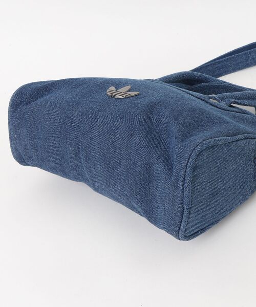 adidas(アディダス)の「アディカラー ミニ ボウリング バッグ デニム / アディダスオリジナルス adidas Originals(ショルダーバッグ・メンズ・ブルー・FREE)」の8枚目の写真