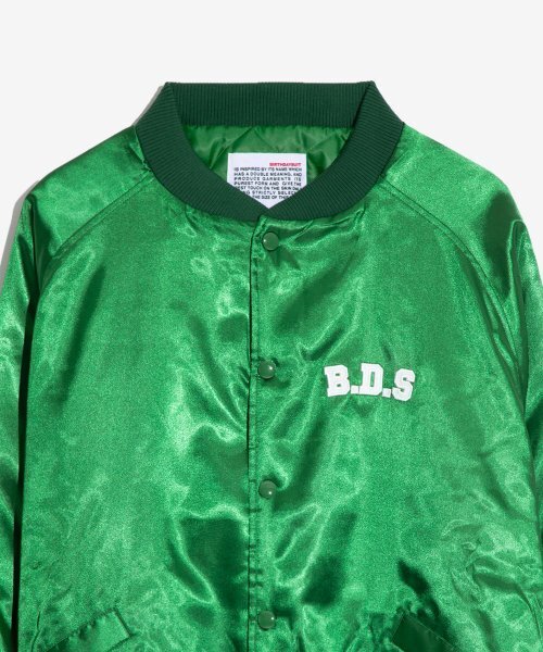 BIRTHDAYSUIT(バースデースーツ)の「COACH JUMPER (GREEN)(ナイロンジャケット・メンズ・その他・LARGE/MEDIUM/SMALL)」の3枚目の写真