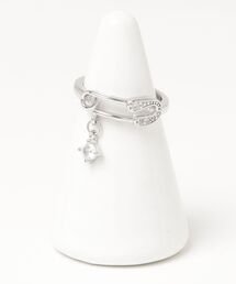 Vini（ヴィニ）の「チャーム付き ユーライン リング（リング）」